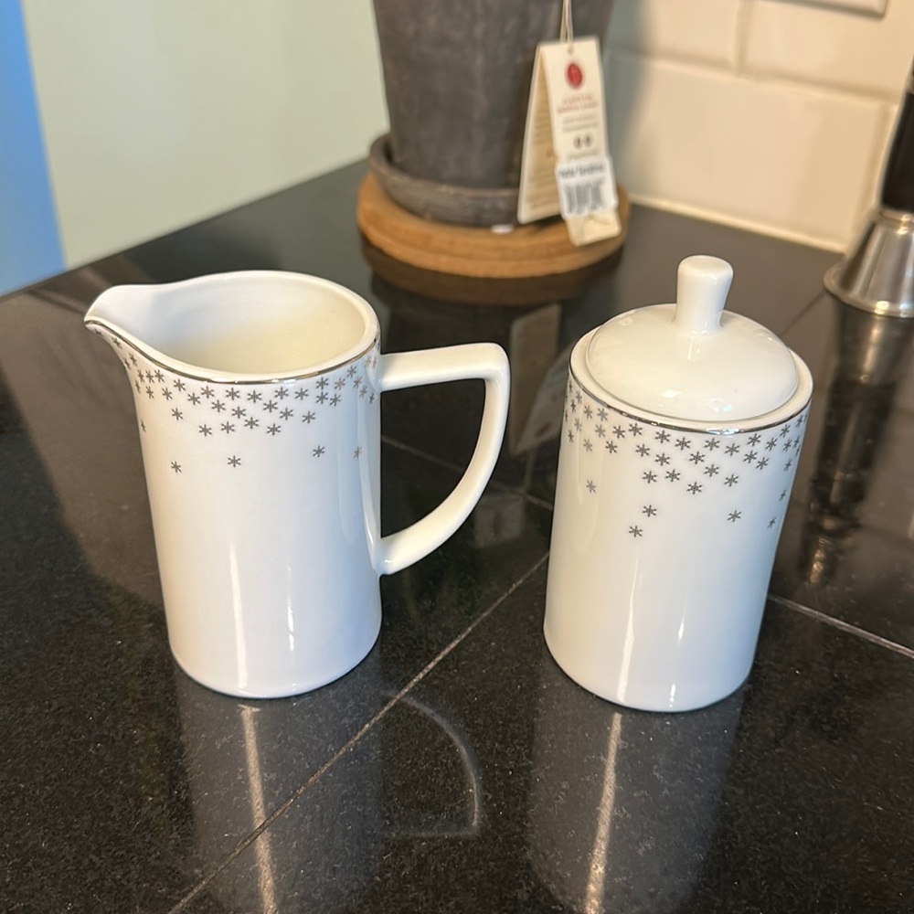 Threshold cream and sugar porcelain containers